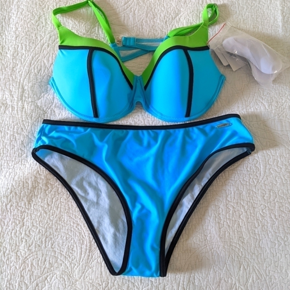 EUROPEAN Neon Bright Blue Bikini 18 / 20 plus size